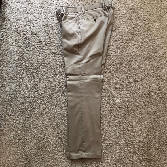 Dockers Signature Khaki Pants - Picture 2 of 4